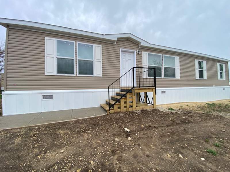 Brand-new 3 bedroom 2 bath home in Rockford, IL