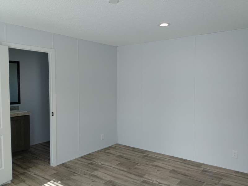 Listing-2409-Photo-afd7ee33-f71e-4eca-81be-0651acf2d0b5.jpg Brand-new 3 bedroom 2 bath home in Hattiesburg, MS