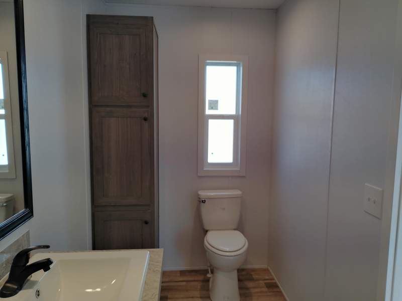 Listing-2409-Photo-fe35fa59-5488-4dbc-8f73-b63bc241e8f5.jpg Brand-new 3 bedroom 2 bath home in Hattiesburg, MS
