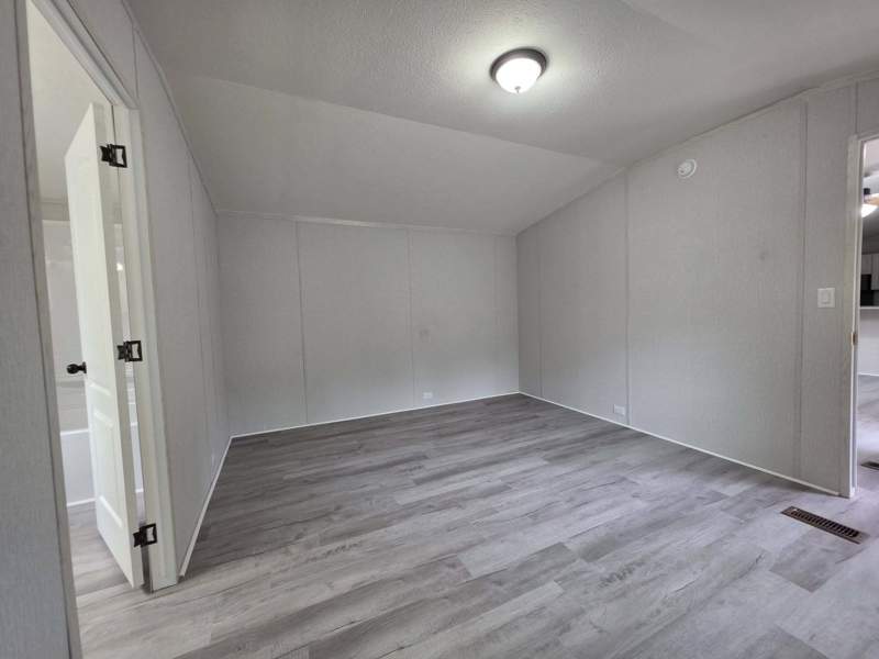 Listing-2425-Photo-66251739-e984-4a42-a54d-c0426f493a4e.jpg BRAND-NEW Home Available Now – 3/BR 2/BA