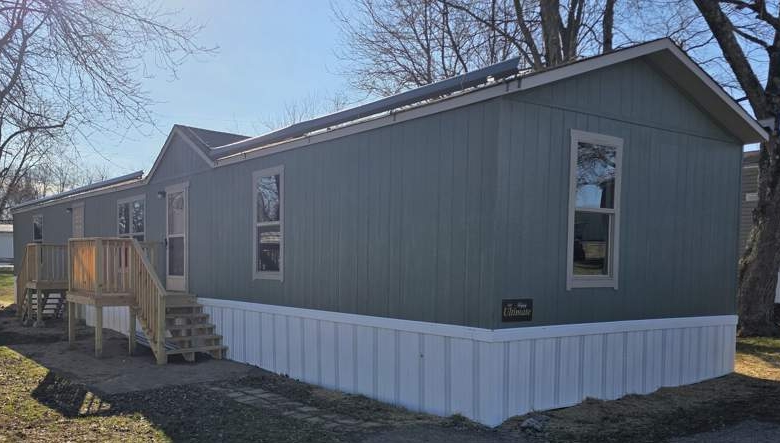 BRAND-NEW Home Available Now – 3/BR 2/BA