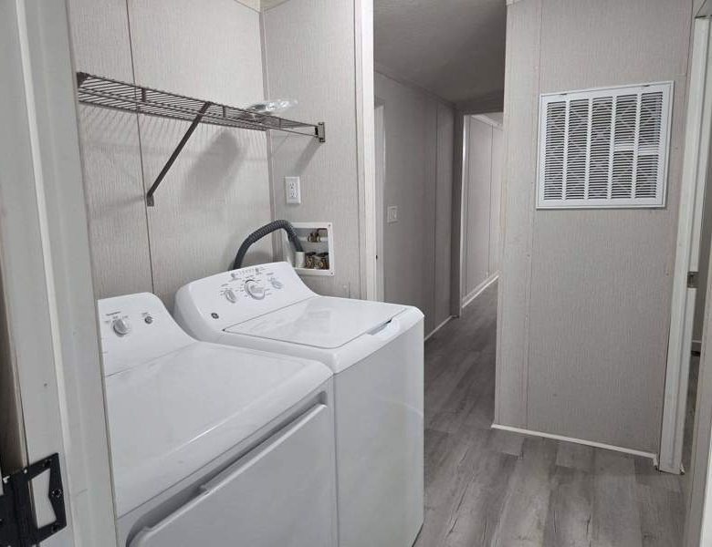 BRAND-NEW Home Available Now – 3/BR 2/BA