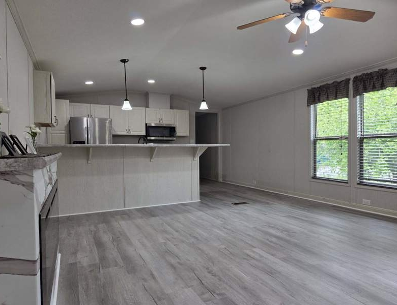 BRAND-NEW Home Available Now – 3/BR 2/BA