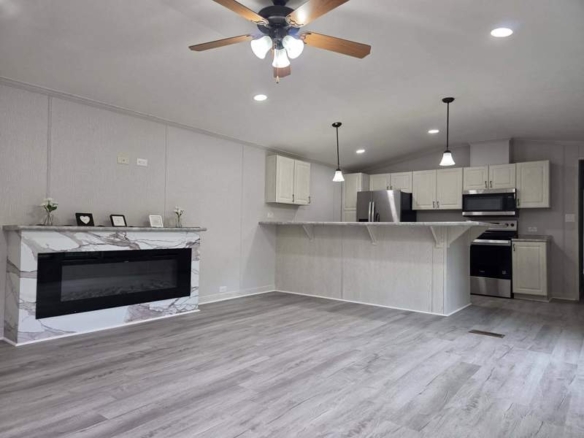 BRAND-NEW Home Available Now – 3/BR 2/BA