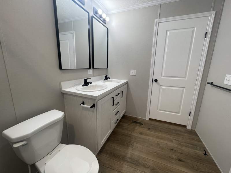 Listing-2745-Photo-25f4e03d-03ab-4c47-ac89-573f41c2e207.jpg 3-Bed, 2-Bath, and BRAND NEW!