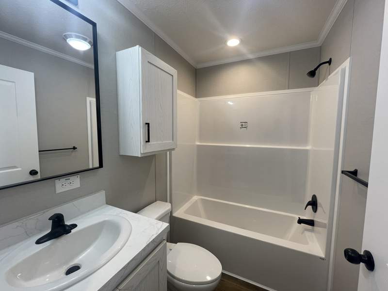 Listing-2745-Photo-54a17328-4ed4-45da-b0dc-0339ff303e0e.jpg 3-Bed, 2-Bath, and BRAND NEW!
