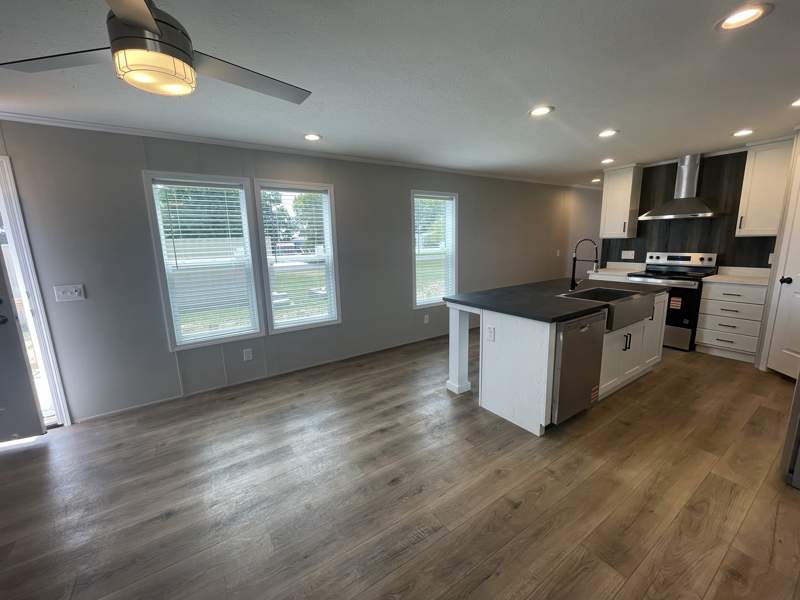 Listing-2745-Photo-ec01561d-6388-41ad-80c6-20f9c392ea8f.jpg 3-Bed, 2-Bath, and BRAND NEW!