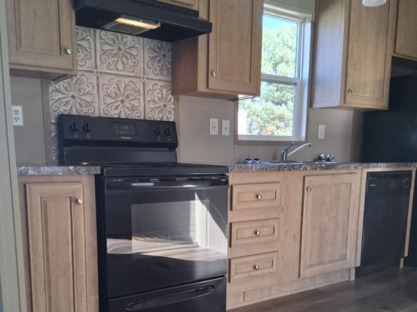 Newly Rehabbed 2BR/2BA Home in Madisonville