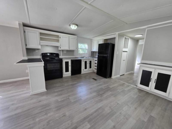 Expansive 1,216 Sq. Ft. 3-Bed Residence at Elk Creek