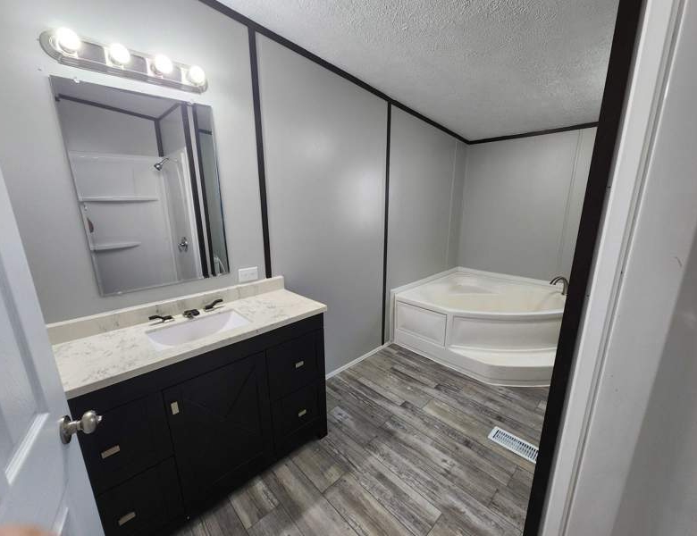 HUGE 3-Bed 2-Bath in Miami Village