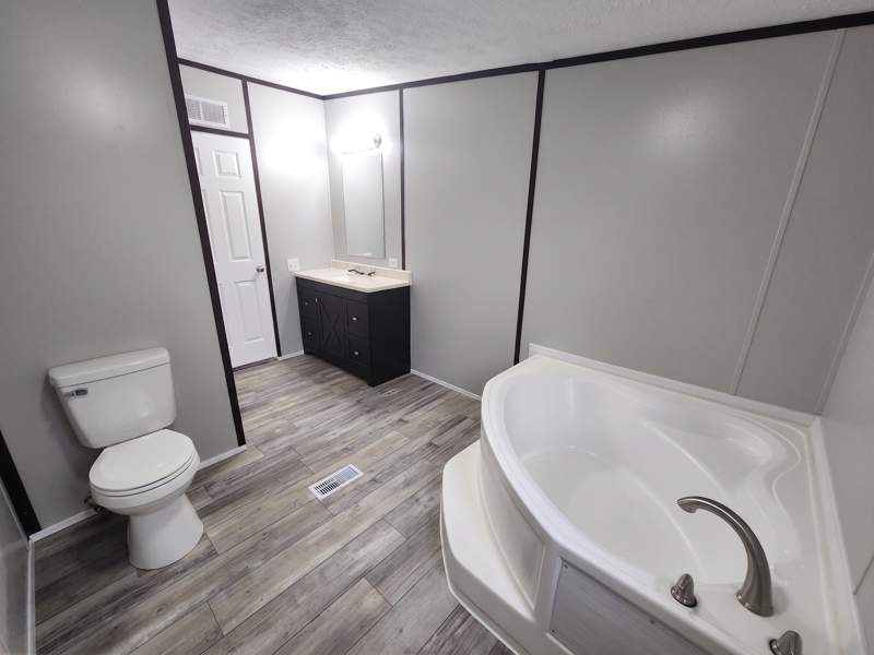 HUGE 3-Bed 2-Bath in Miami Village
