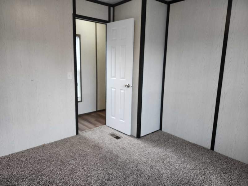 Listing-3124-Photo-0221938f-f00d-4dd6-b50f-820c595f79a6.jpg 2-Bed 1-Bath Home for Under 20k!