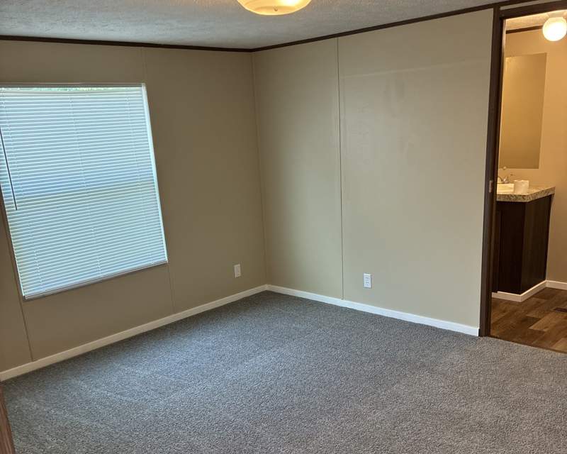Listing-3153-Photo-8933b190-7dac-48f1-8809-685eba759f63.jpg Newly Rehabbed Home Available Now!