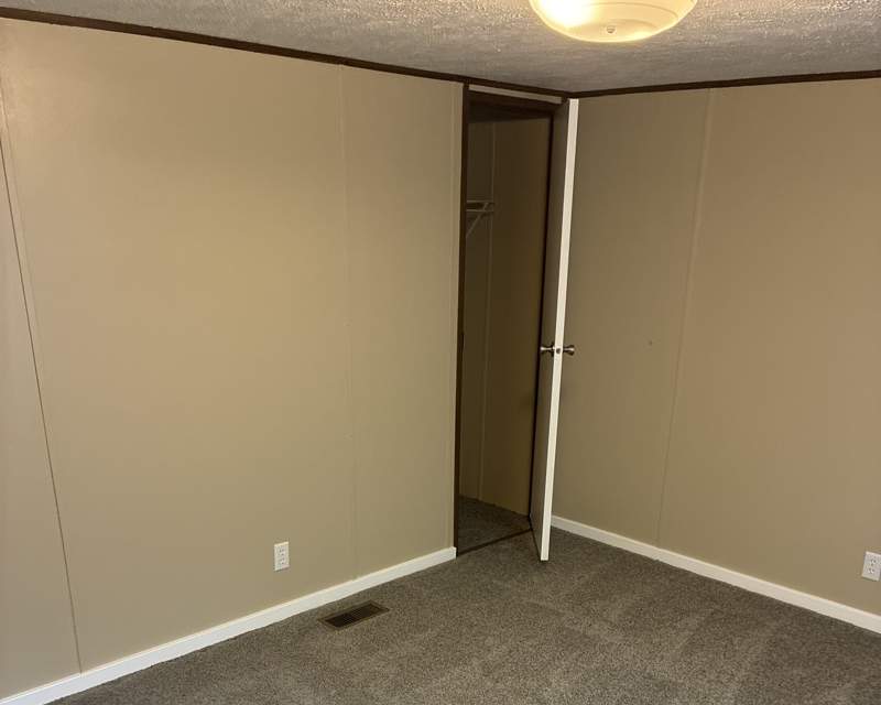 Listing-3153-Photo-a182c7bf-a759-4855-b761-052f03a9409f.jpg Newly Rehabbed Home Available Now!
