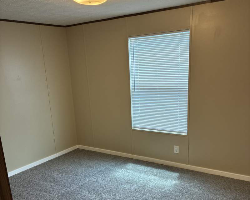 Listing-3153-Photo-e32266cb-c41d-43af-b59f-c6de30f2198c.jpg Newly Rehabbed Home Available Now!